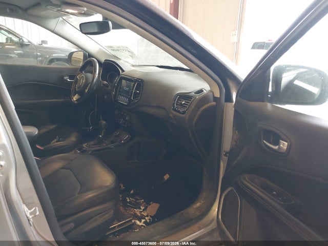 2020 Jeep Compass Limited 4x4 მანქანა იყიდება აუქციონზე, vin: 3C4NJDCB0LT127720, აუქციონის ნომერი: 45573600