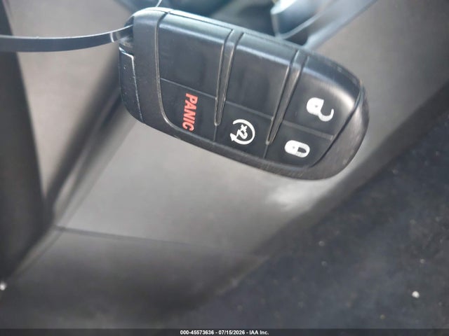 2021 Jeep Renegade Latitude 4x4 მანქანა იყიდება აუქციონზე, vin: ZACNJDBBXMPM29264, აუქციონის ნომერი: 45573636