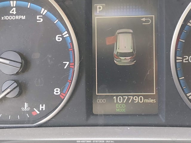 Toyota RAV4 LE 2018 2T3ZFREV4JW519077 Image 15