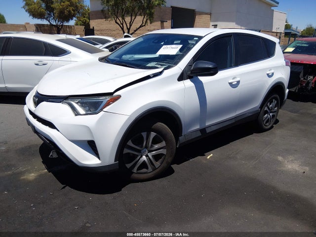 Toyota RAV4 LE 2018 2T3ZFREV4JW519077 Image 2