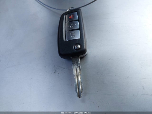 Nissan ROGUE S 2017 KNMAT2MV9HP571549 Image 11
