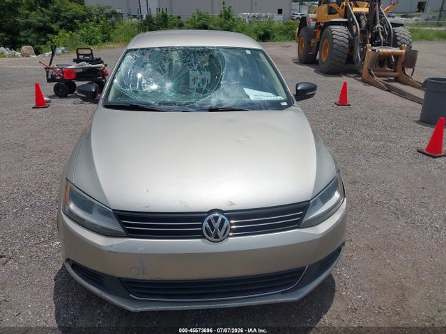 2014 Volkswagen Jetta 1.8t Se მანქანა იყიდება აუქციონზე, vin: 3VWD07AJ9EM237301, აუქციონის ნომერი: 45573696