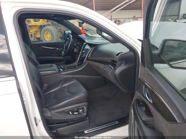 Продажа на аукционе авто 2020 Cadillac Escalade 4wd Platinum, vin: 1GYS4DKJ7LR252722, номер лота: 45573699