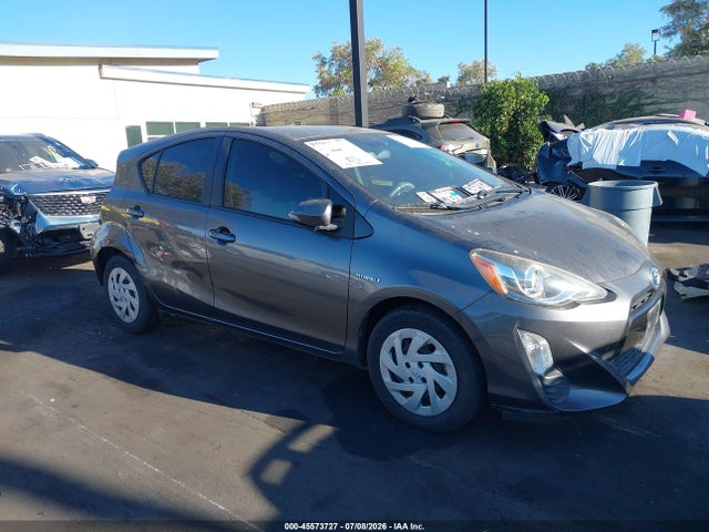 Toyota Prius C Two 2016 JTDKDTB32G1136513 Image 13