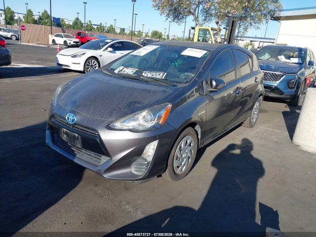 Toyota Prius C Two 2016 JTDKDTB32G1136513 Image 2