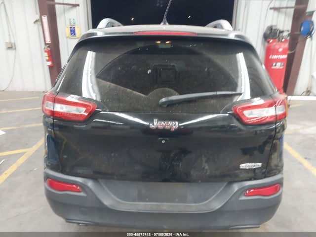 1C4PJLCB2JD511374 Jeep Cherokee Latitude Fwd