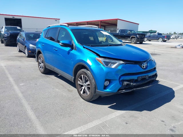 Toyota Rav4 Xle 2016 JTMWFREV9GD090138 Image 1