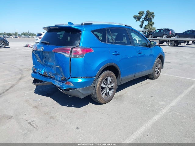 Toyota Rav4 Xle 2016 JTMWFREV9GD090138 Image 4