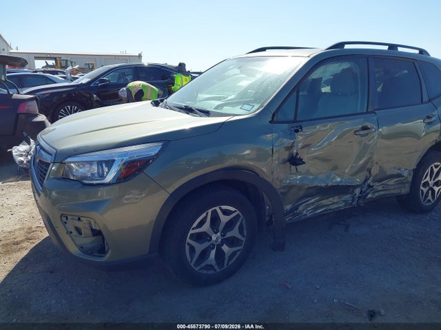 45573790 :رقم المزاد ، JF2SKAJC5LH402802 vin ، 2020 Subaru Forester Premium مزاد بيع