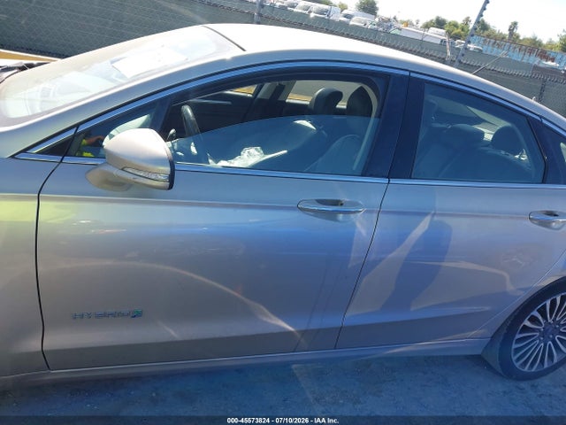 Ford Fusion Hybrid Titanium 2018 3FA6P0RU9JR177617 Image 15