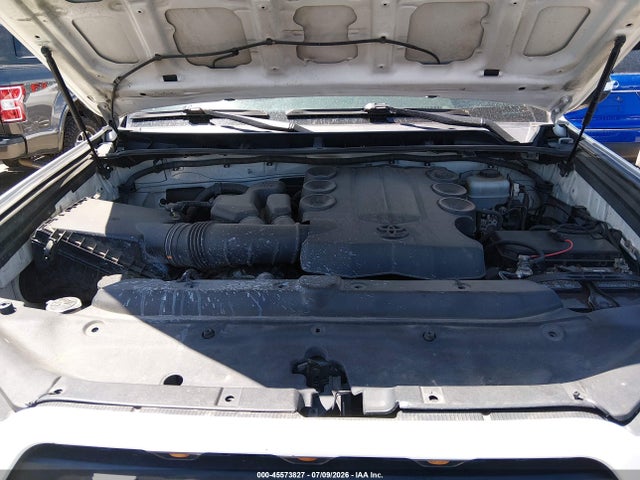 45573827 :رقم المزاد ، JTEBU5JR1B5047935 vin ، 2011 Toyota 4runner Sr5 V6 مزاد بيع