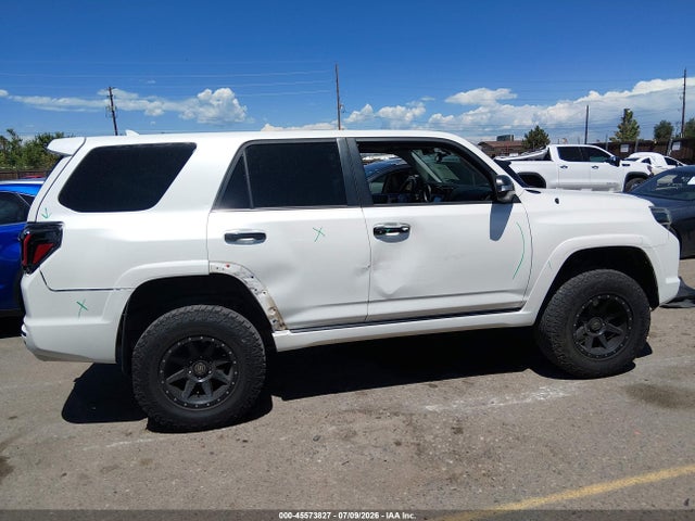 45573827 :رقم المزاد ، JTEBU5JR1B5047935 vin ، 2011 Toyota 4runner Sr5 V6 مزاد بيع