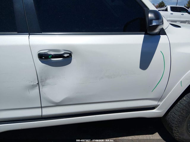 45573827 :رقم المزاد ، JTEBU5JR1B5047935 vin ، 2011 Toyota 4runner Sr5 V6 مزاد بيع