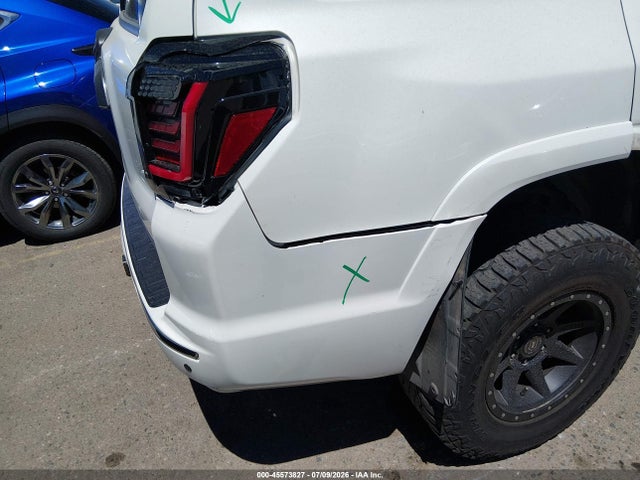 45573827 :رقم المزاد ، JTEBU5JR1B5047935 vin ، 2011 Toyota 4runner Sr5 V6 مزاد بيع