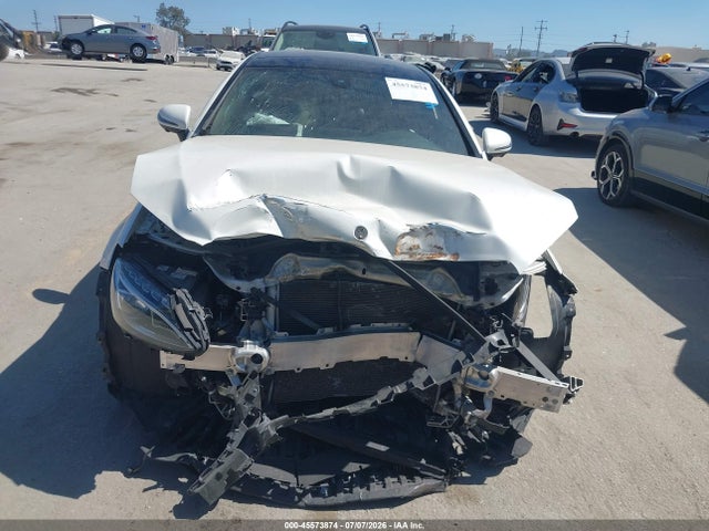 WDDWJ4JB8JF607587 Mercedes-Benz C 300