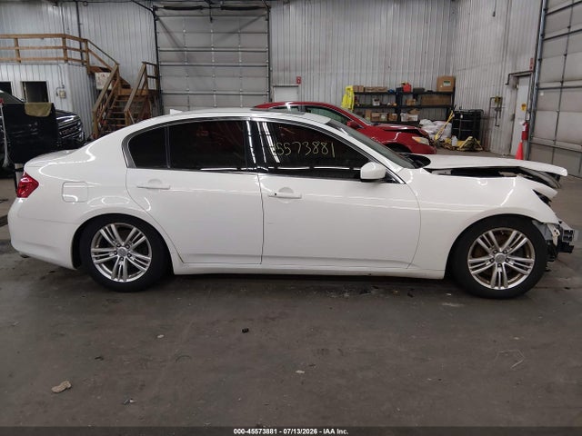 45573881 :رقم المزاد ، JN1CV6AR6FM521193 vin ، 2015 Infiniti Q40 مزاد بيع