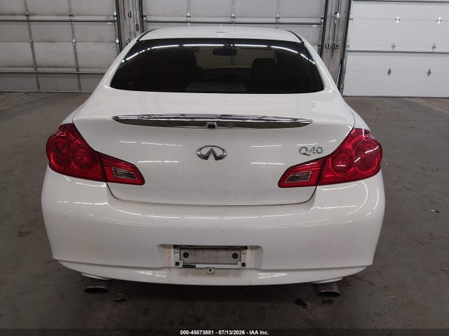 45573881 :رقم المزاد ، JN1CV6AR6FM521193 vin ، 2015 Infiniti Q40 مزاد بيع