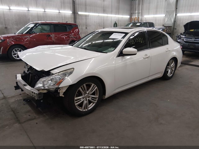45573881 :رقم المزاد ، JN1CV6AR6FM521193 vin ، 2015 Infiniti Q40 مزاد بيع