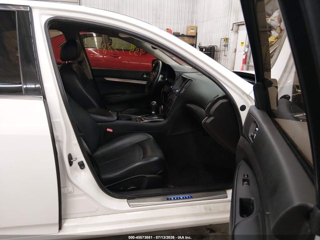 45573881 :رقم المزاد ، JN1CV6AR6FM521193 vin ، 2015 Infiniti Q40 مزاد بيع