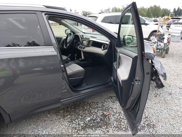 JTMBFREV7FD096792 Toyota RAV4 LE