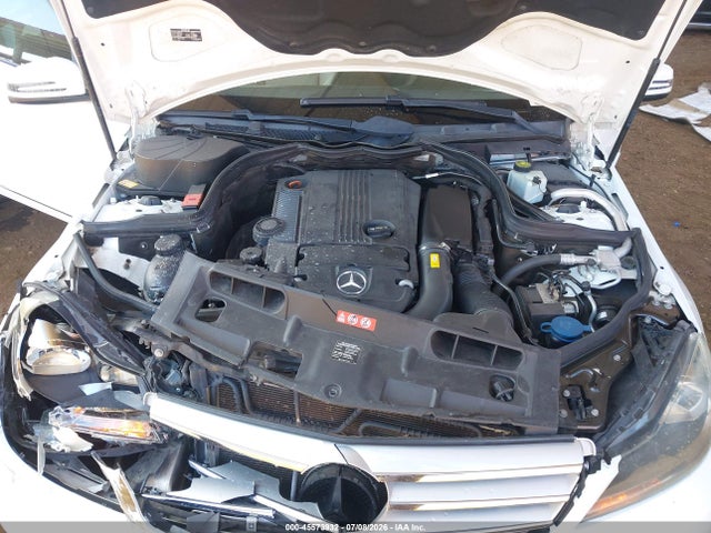 45573932 :رقم المزاد ، WDDGF4HB9DR298808 vin ، 2013 Mercedes-benz C 250 Sport مزاد بيع