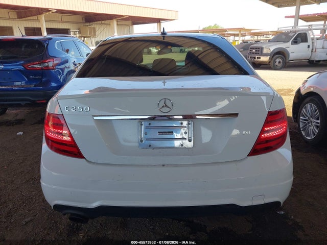 45573932 :رقم المزاد ، WDDGF4HB9DR298808 vin ، 2013 Mercedes-benz C 250 Sport مزاد بيع