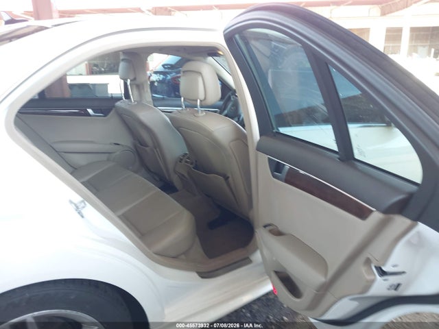 45573932 :رقم المزاد ، WDDGF4HB9DR298808 vin ، 2013 Mercedes-benz C 250 Sport مزاد بيع