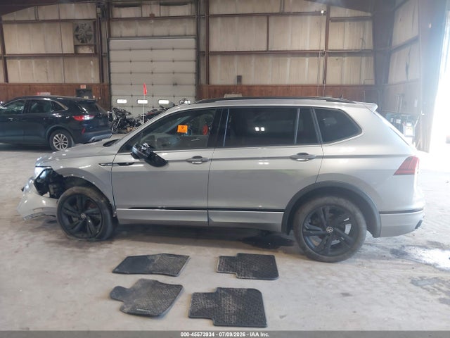 Продаж на аукціоні авто 2024 Volkswagen Tiguan 2.0t Se R-line Black, vin: 3VV8B7AX7RM115403, номер лоту: 45573934