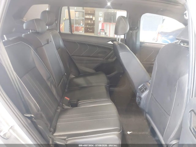 Продаж на аукціоні авто 2024 Volkswagen Tiguan 2.0t Se R-line Black, vin: 3VV8B7AX7RM115403, номер лоту: 45573934