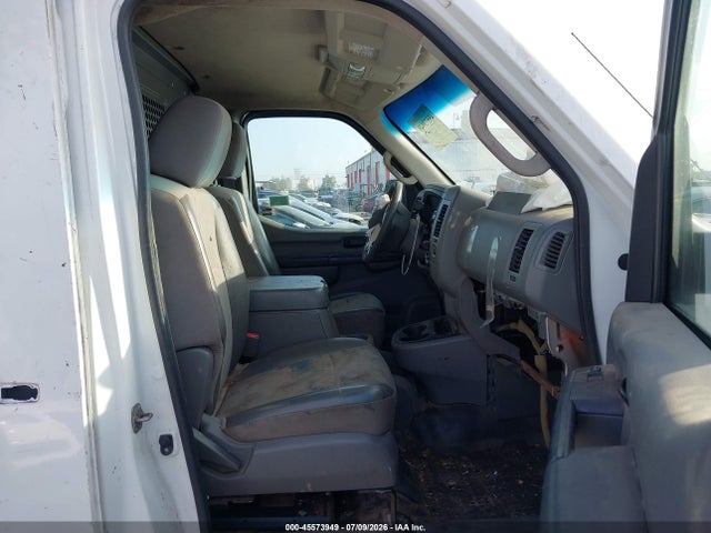 1N6BF0KX2FN808442 Nissan Nv Cargo Nv2500 Hd Sv V6