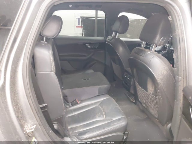 Audi Q7 3.0t Premium 2017 WA1AAAF74HD011108 Image 8