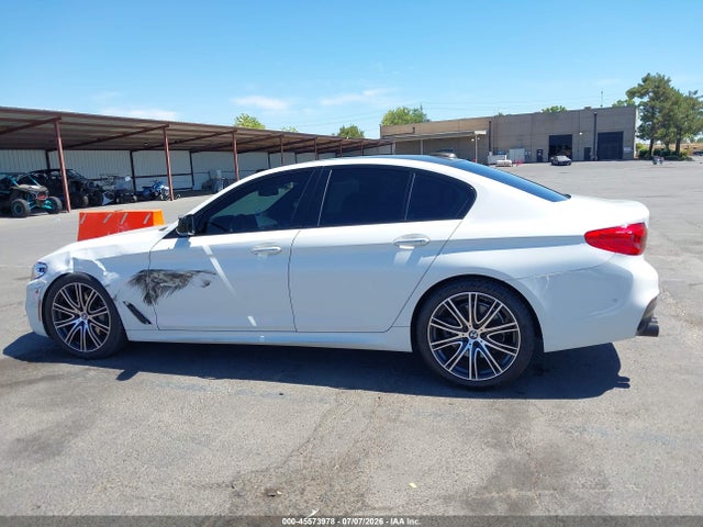 Продажа на аукционе авто 2018 Bmw 540i, vin: WBAJE5C51JWA96519, номер лота: 45573978