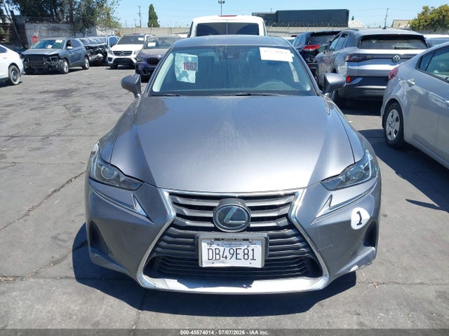 Lexus IS 300 2020 JTHAA1D26L5103108 Image 13