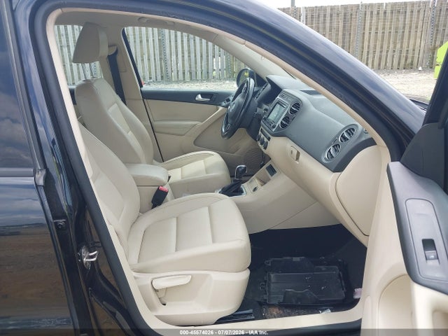 Продаж на аукціоні авто 2017 Volkswagen Tiguan 2.0t/2.0t S, vin: WVGBV7AX5HK021081, номер лоту: 45574026