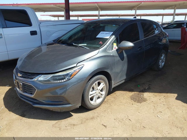 Chevrolet Cruze Lt Auto 2018 3G1BE6SMXJS654553 Image 2