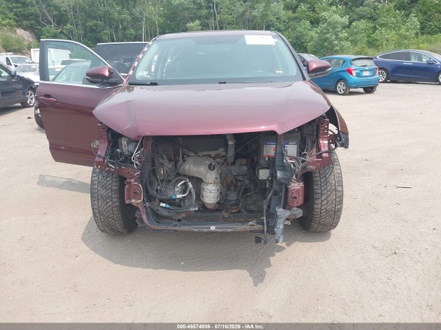 Продажа на аукционе авто 2014 Toyota Highlander Le V6, vin: 5TDBKRFH5ES071476, номер лота: 45574056