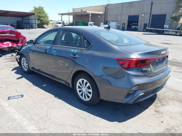KIA FORTE LX 2024 3KPF24AD7RE687558 Image 3