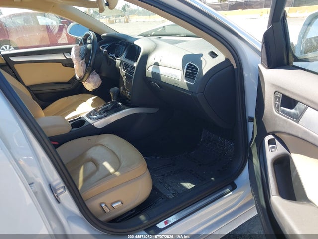 2015 Audi A4 2.0t Premium მანქანა იყიდება აუქციონზე, vin: WAUFFAFL1FN003854, აუქციონის ნომერი: 45574082