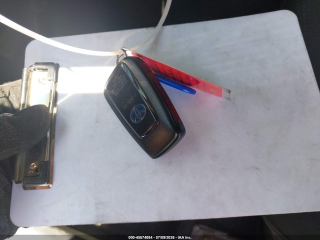 Toyota Prius Le 2020 JTDKARFUXL3123389 Image 11