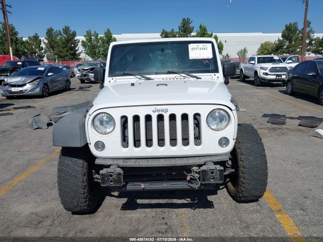 1C4BJWDG5GL240119 Jeep Wrangler Unlimited Willys Wheeler
