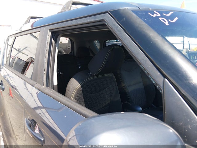 KIA SOUL + 2015 KNDJP3A50F7210299 Image 17