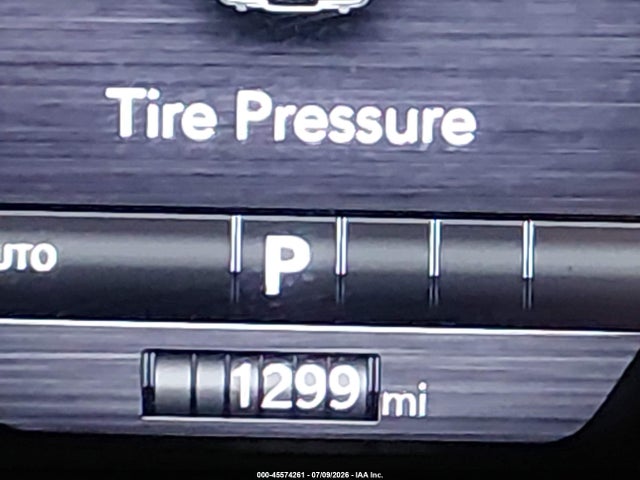 1C6SRFJP9TN369368 RAM 1500 Laramie 4x4 5&#039;7 Box