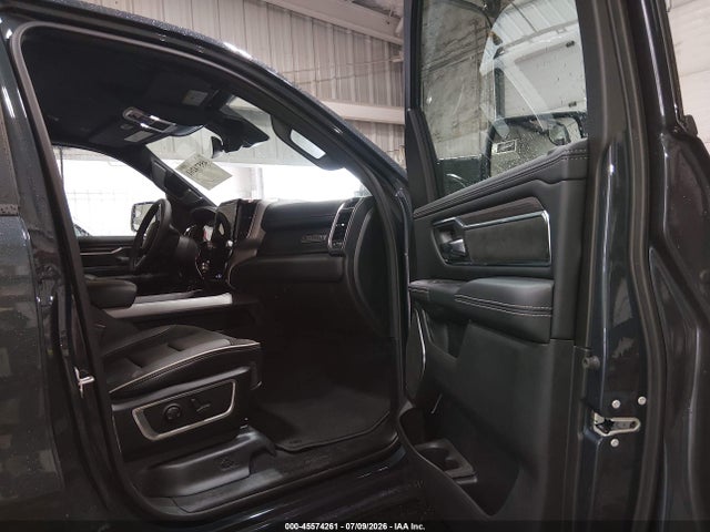 1C6SRFJP9TN369368 RAM 1500 Laramie 4x4 5&#039;7 Box