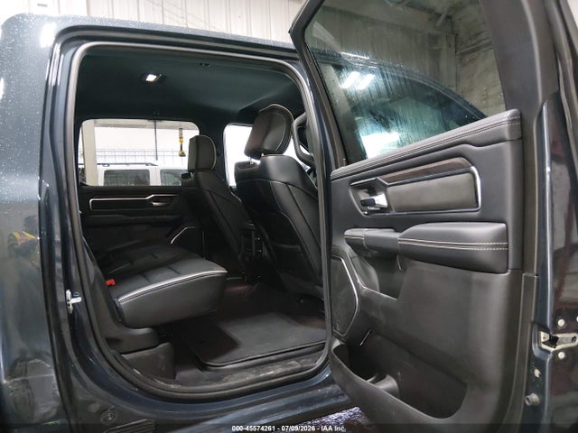 1C6SRFJP9TN369368 RAM 1500 Laramie 4x4 5&#039;7 Box
