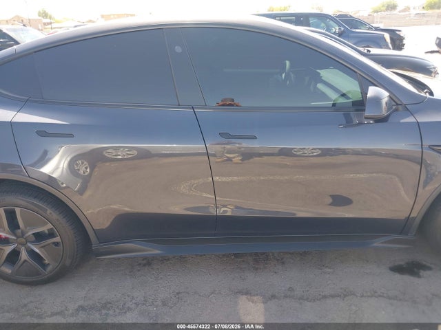 7SAYGDED9TF626172 Tesla Model Y Premium Rear-wheel Drive/rear-wheel Drive