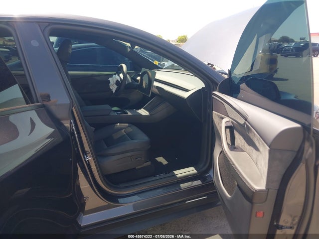 7SAYGDED9TF626172 Tesla Model Y Premium Rear-wheel Drive/rear-wheel Drive