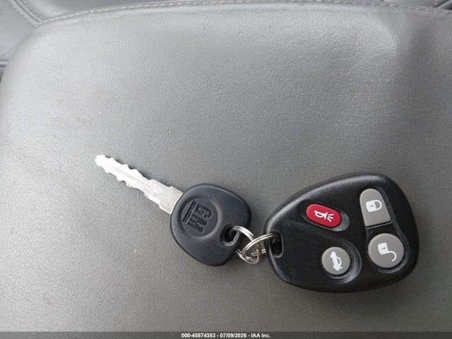 2001 Cadillac Deville Standard მანქანა იყიდება აუქციონზე, vin: 1GEEH90Y01U500329, აუქციონის ნომერი: 45574353