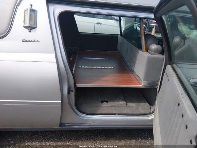 2001 Cadillac Deville Standard მანქანა იყიდება აუქციონზე, vin: 1GEEH90Y01U500329, აუქციონის ნომერი: 45574353
