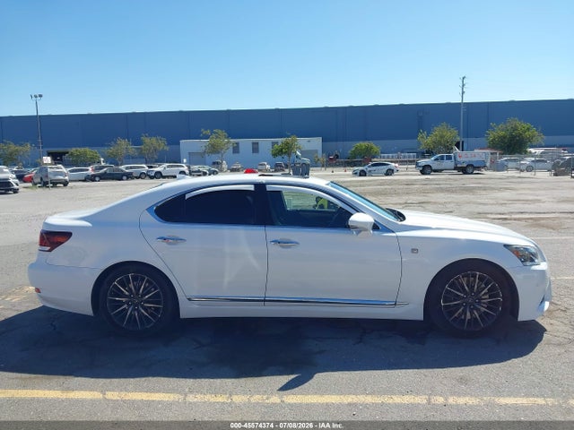 Lexus LS 460 2017 JTHBL5EFXH5143478 Image 13
