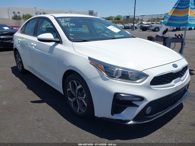 2019 3KPF24AD1KE051689 main image